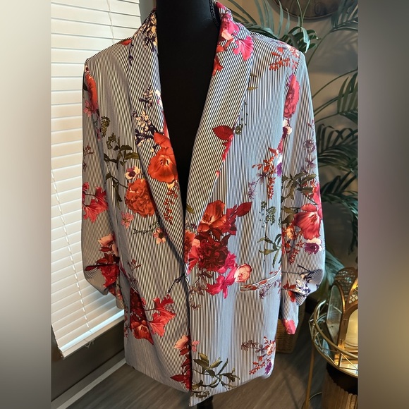 Jackets & Blazers - - Blazer women’s